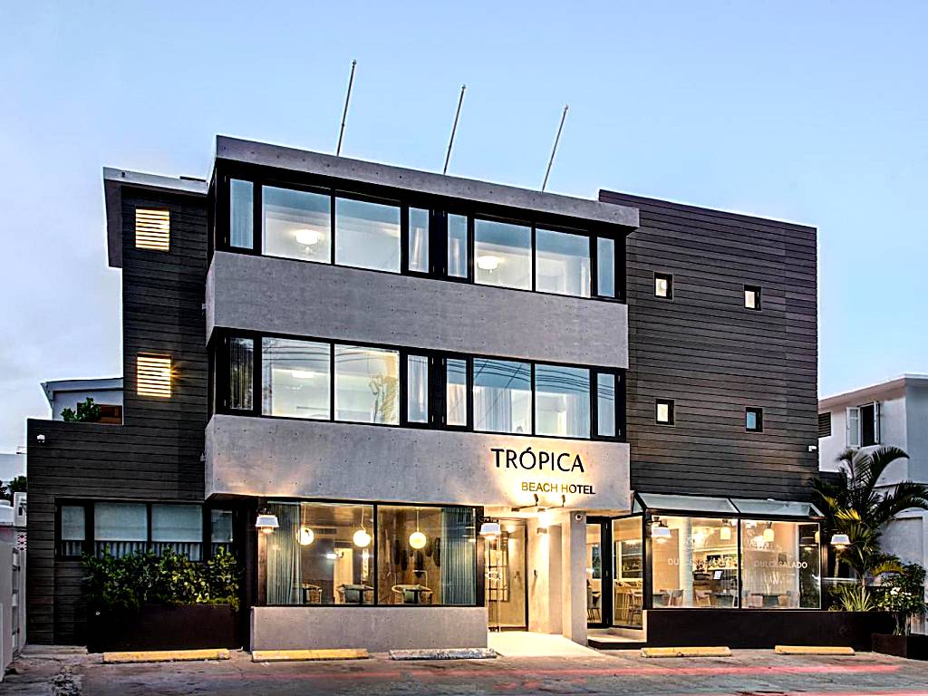 Trópica Beach Hotel