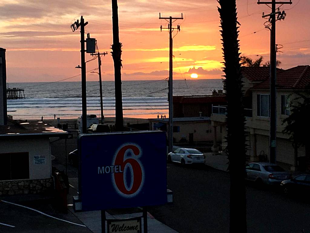 Motel 6 Pismo Beach - Pacific Ocean