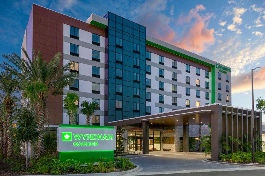 Wyndham Garden Orlando Universal / I Drive