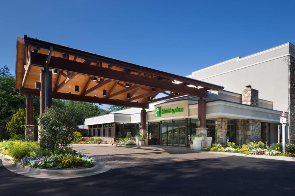 Holiday Inn Asheville East-Blue Ridge Pkwy, an IHG Hotel