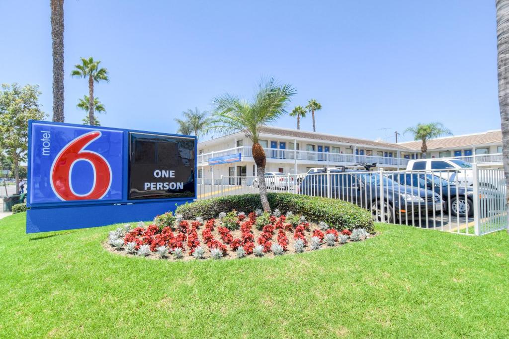 Motel 6-Santa Ana, CA