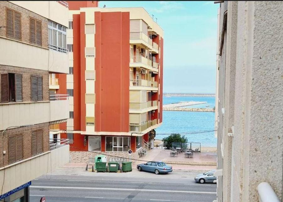 Cosy apartment 50 meters from the beach, 2 rooms, air conditioning, Wifi