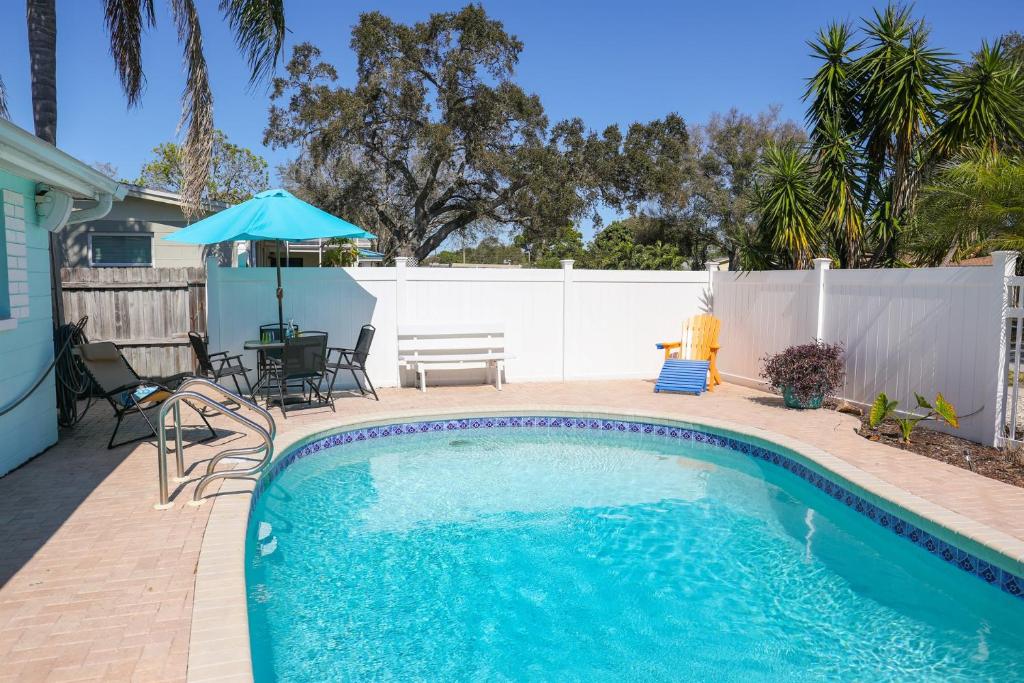 License to Chill - Heated Pool, Indian Rocks Beach, Play Room