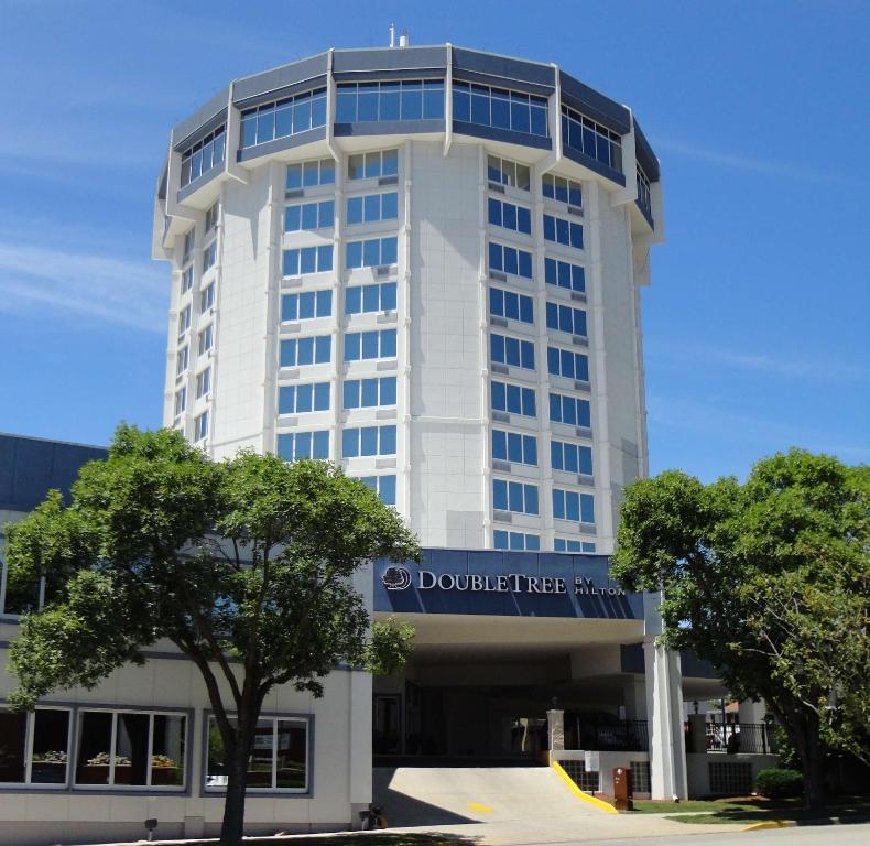 DoubleTree by Hilton Jefferson City